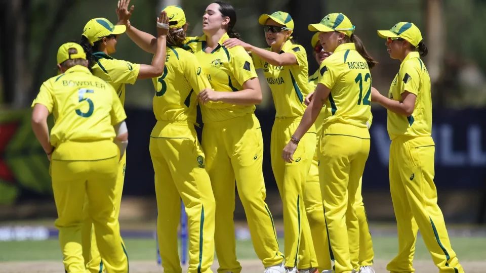 Australia bounce back with clinical, nine-wicket triumph over USA