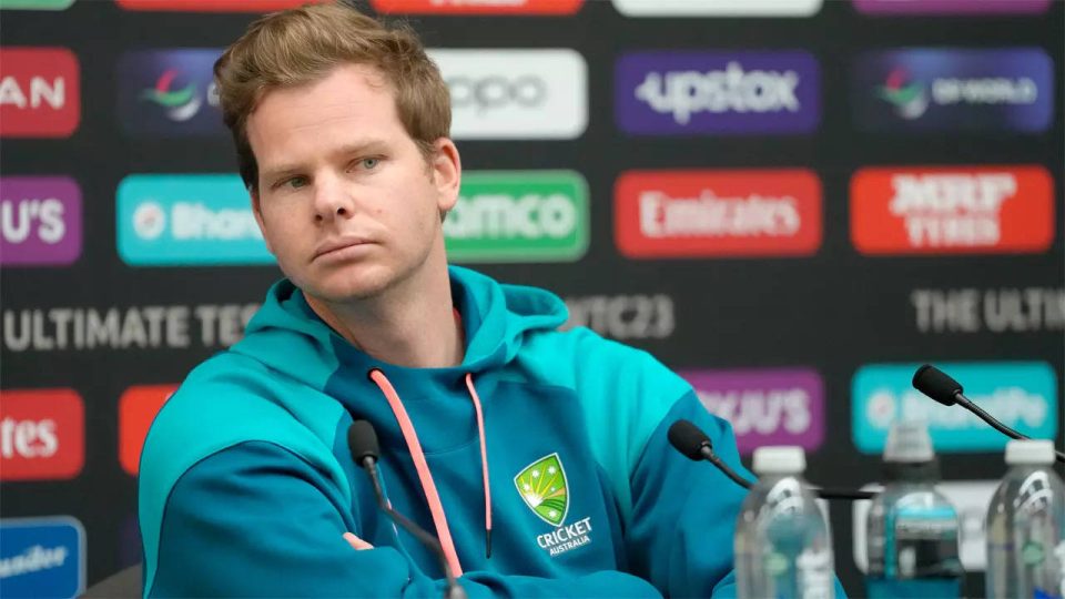 Facing both Indian spinners and seamers will be challenging: Smith
