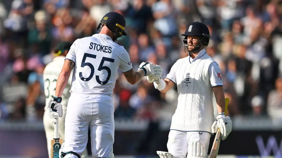 2nd Ashes Test: Duckett, Stokes keep England alive in 371 chase after early collapse