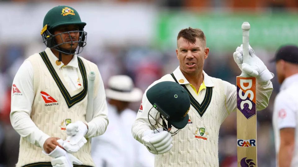 Warner, Khawaja lead Australia's charge in pursuit of Ashes triumph