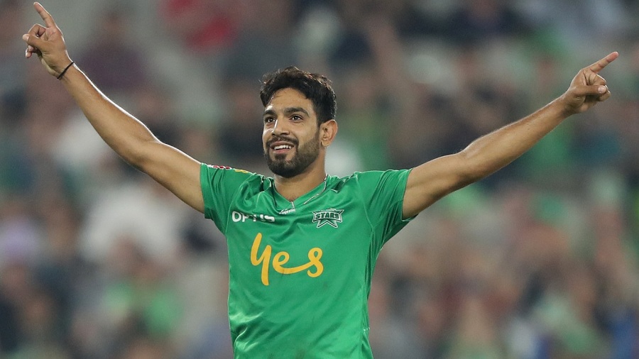 MELBOURNE, AUSTRALIA - FEBRUARY 06: Haris Rauf of the Stars celebrates taking the wicket of Jay Lenton of the Sydney Thunder during the Big Bash League Challenger match between the Melbourne Stars and the Sydney Thunder at the Melbourne Cricket Ground on February 06, 2020 in Melbourne, Australia. (Photo by Robert Cianflone/Getty Images)