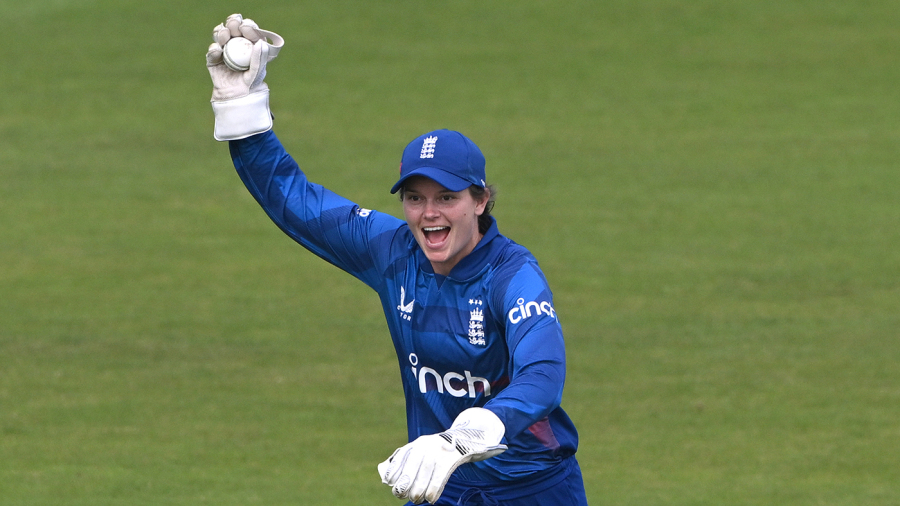 CHESTER-LE-STREET, ENGLAND - SEPTEMBER 09: England wicketkeeper Amy Jones celebrates after taking the wicket of batter Hasini Perera during the 1st Metro Bank ODI between England and Sri Lanka at Seat Unique Riverside on September 09, 2023 in Chester-le-Street, England. (Photo by Stu Forster/Getty Images)